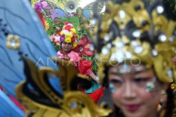Karnaval Festival Bunga dan Buah Nusantara 2023