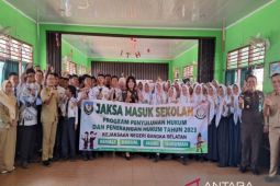 Kejari Bangka Selatan ajak siswa paham masalah hukum