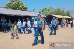 Menyambut HUT TNI Kodim 0622 Sukabumi gelar bazar sembako murah