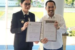 Pemprov Sulteng salurkan beras penuhi kebutuhan pangan warga di Poso