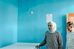 Pemkab Karawang salurkan bantuan empat unit bangunan pengolahan ikan