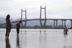 BPPP KKP Ambon kampanye larangan buang sampah di Teluk Ambon
