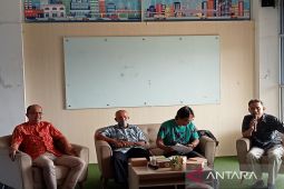 Prof Rustam terkesan peribahasa Banjar pada buku YS Agus Suseno