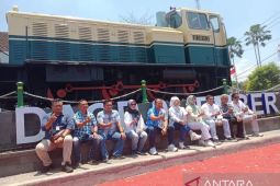 Lokomotif buatan Jerman jadi monumen percantik Jember