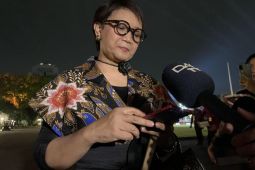 Para menteri kabinet turut meriahkan "Istana Berbatik"