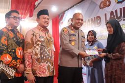 Safari beras murah Polres HSS sasar ribuan warga kurang mampu