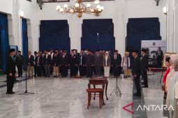 Bey Machmudin minta Pj Sekda Jabar fokus percepatan infrastruktur hingga pungli