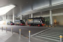 Penjagaan ketat oleh TNI/Polri di Bandara Mutiara Sis Al-jufri jelang kunker Wapres