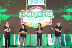 Perusahaan transportasi digital serahkan dana tunai ke ribuan mitra
