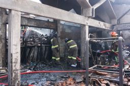 Tim Puslabfor Polri olah TKP kebakaran di RSUD Garut