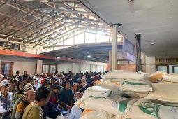 Bulog Jawa Barat salurkan 124.479 ton beras bantuan pangan