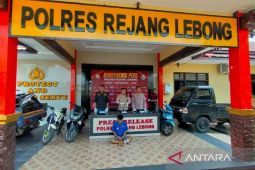 Polisi tangkap pencuri mobil dan belasan motor di Rejang Lebong