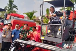 Bupati Bangka Selatan minta petani dan nelayan semangat jaga ketahanan pangan