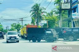 Dua bulan menghilang, antrean isi BBM Solar di Aceh Barat kembali terulang