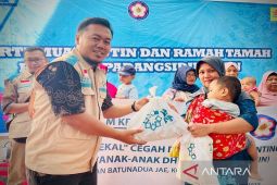 PLN UID Sumut salurkan 500 paket  bantuan untuk pencegahan stunting