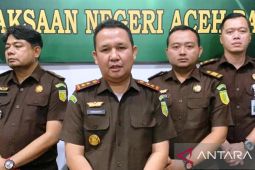 Jaksa tahan tiga tersangka penimbun 1,3 ton BBM subsidi di Aceh Barat