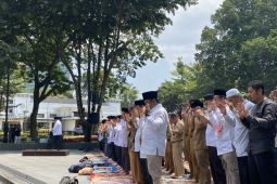 Kota Bandung gelar shalat istisqa bersama ASN