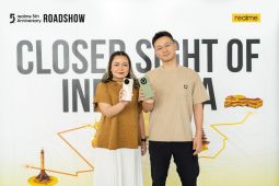 Merek ponsel China kenalkan kenalkan seri terbaru ke warga Surabaya
