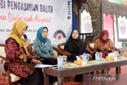 BKKBN Jatim bekali penyuluh KB Bangkalan pola asuh balita