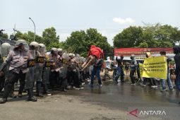 Polresta Cirebon gelar simulasi pengamanan pilkades dan Pemilu