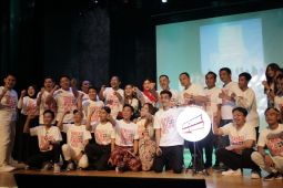 Cak Eri tekankan anak muda tak jauhi politik