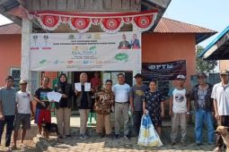 Distankan Rejang Lebong vaksinasi 3.700 ekor hewan penular rabies