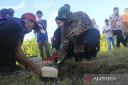 Mensos lalukan peletakan batu pertama pembangunan 72 rumah untuk korban gempa di Jayapura