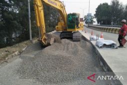 Jasamarga perbaiki akses jalur keluar Karawang Barat 2 pada lajur 1