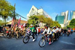 Ribuan pesepeda semarakkan "fun bike" Hari Jadi Ke-78 Jatim