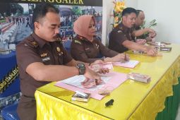 Kejari Trenggalek terima penitipan pengganti dana korupsi APBDes