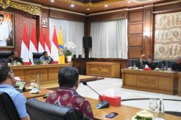 Gubernur Bali minta desa se-Sarbagita tangani sampah dengan baik