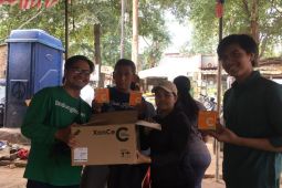 LKC Pusat-Kalbe Consumer Health salurkan 5.480 strip Xonce kepada masyarakat