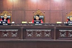 MK tolak uji materi batas usia capres-cawapres 40 tahun