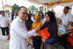 Bangka Tengah salurkan 10 ribu paket sembako bersubsidi