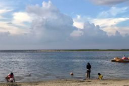 BMKG prakirakan cuaca di sebagian besar wilayah Indonesia berawan