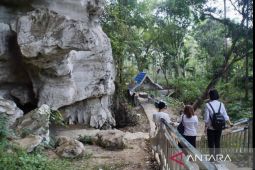 Disporapar Balangan benahi sejumlah tempat wisata
