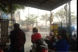BMKG: Hujan ringan hingga lebat diperkirakan melanda sejumlah kota besar
