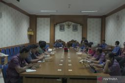 Pemkab Badung latih kepala desa wujudkan desa digital