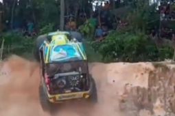Polisi akan periksa pengemudi mobil "offroad" tabrak penonton di Jambi
