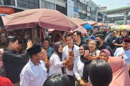 Ketum PSI blusukan ke Pasar Kebayoran Lama serap aspirasi pedagang