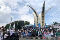 Massa Bela Palestina gelar Aksi Damai di Bundaran Simpang 5 Banda Aceh