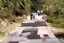 Pembangunan jalan kabupaten 38 km di selatan Cianjur tuntas sebelum akhir tahun