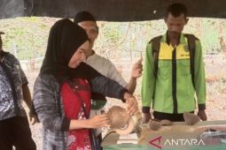 Disbun Kaltim latih petani  olah kerajinan dari limbah
