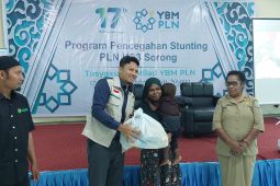 PLN salurkan 175 paket pangan bergizi untuk bayi di Papua Barat Daya