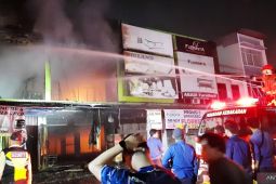 Kebakaran di Tangerang hanguskan empat ruko mebel
