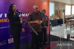 MenKopUKM Teten Masduki tegaskan TikTok harus patuhi peraturan yang berlaku