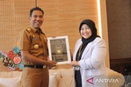 Pj Gubernur Babel dorong ASN investasi emas