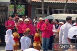Iriana Jokowi dan OASE aktivitas bersama pelajar di Surabaya