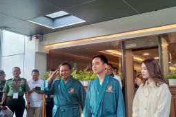 Prabowo dan Gibran kompak datang bersama tes kesehatan di RSPAD
