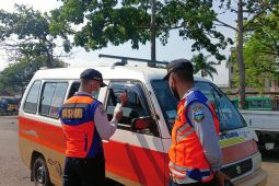 Dishub cek perizinan angkutan umum yang beroperasi di jalanan di Garut